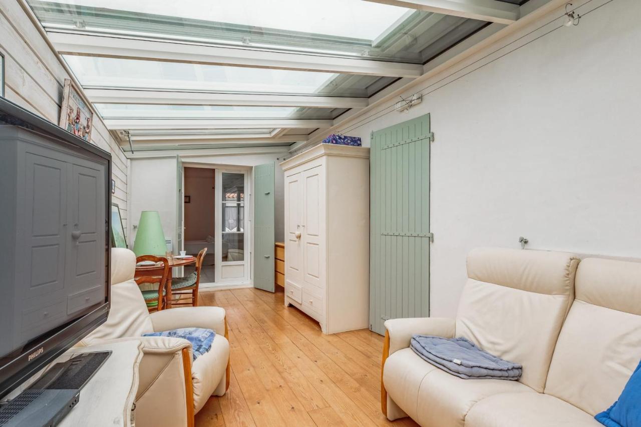 Nice Studio With Veranda Nearby The Beach In La Flotte - Welkeys Extérieur photo
